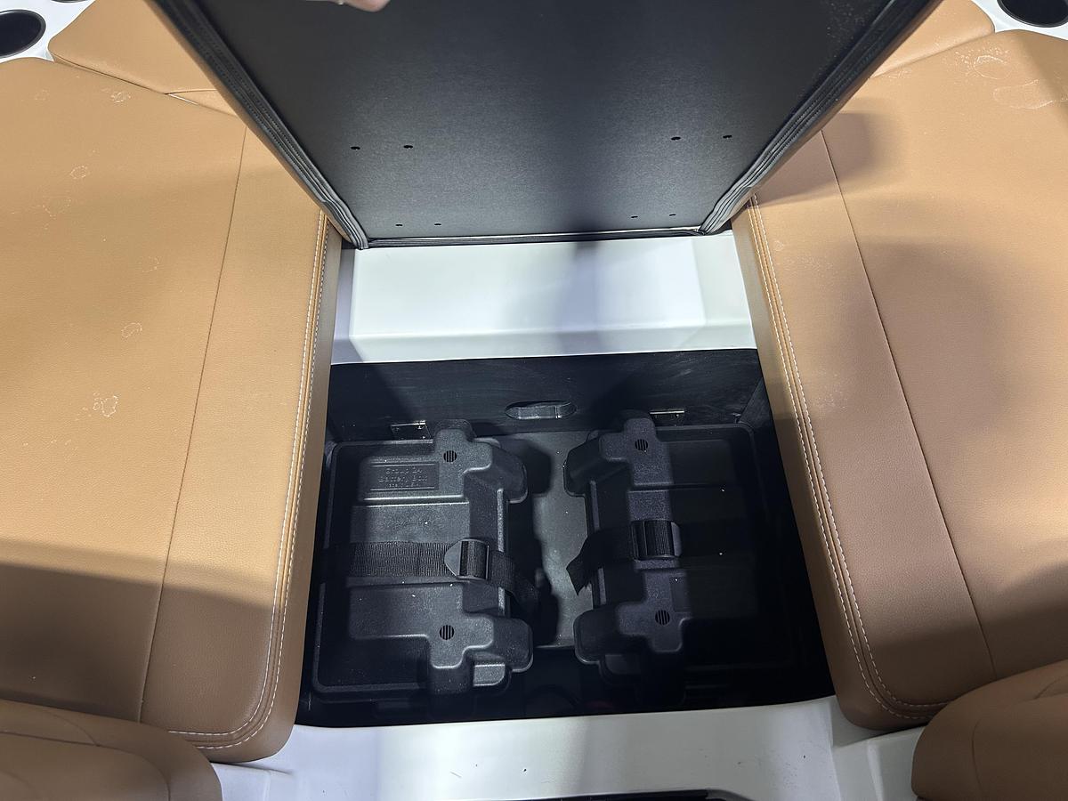 2025 Axis Wake Research A225