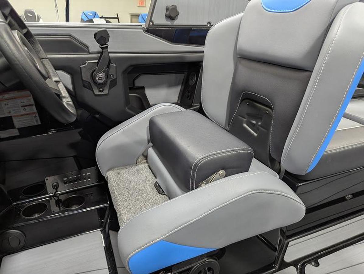 2025 Axis Wake Research A245