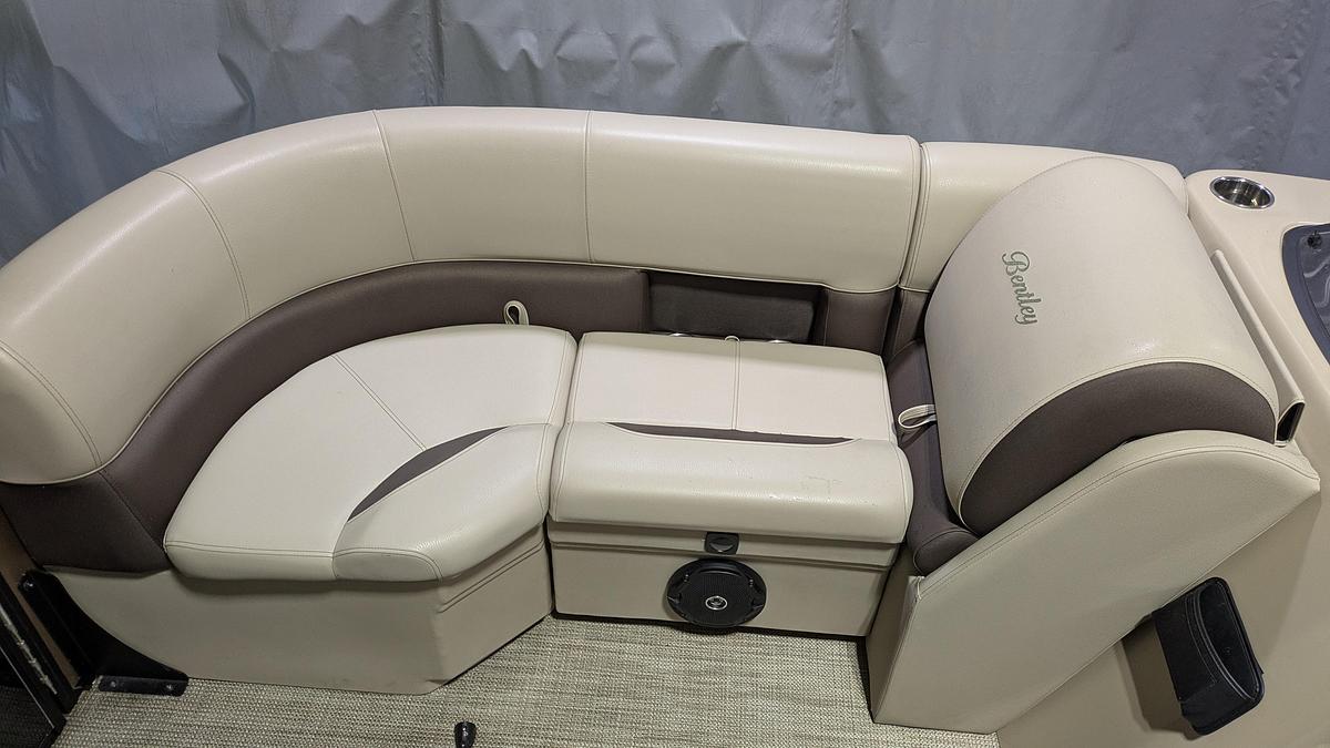 Used 2024 BENTLEY Legacy 200 Navigator