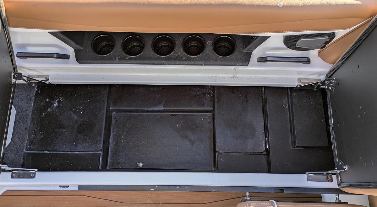 2025 Axis Wake Research A225