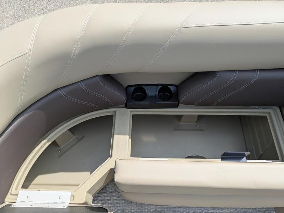 2025 Sylvan MIRAGE 822 CLZ