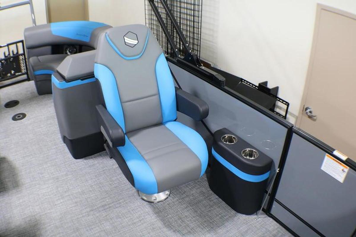 2023 South Bay 523RS 3.0