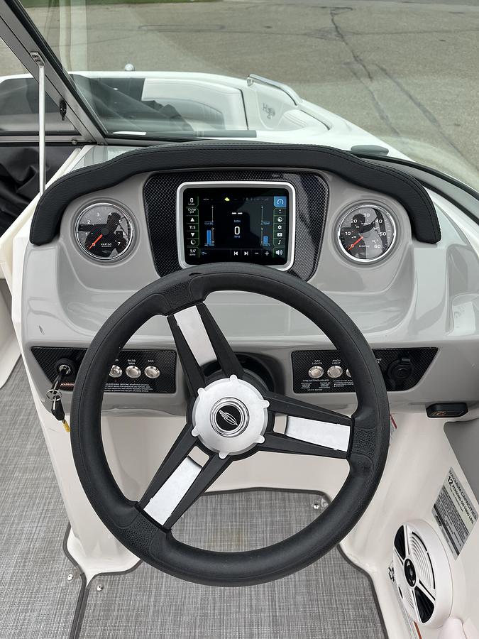 Used 2019 Chaparral H20 21 Surf