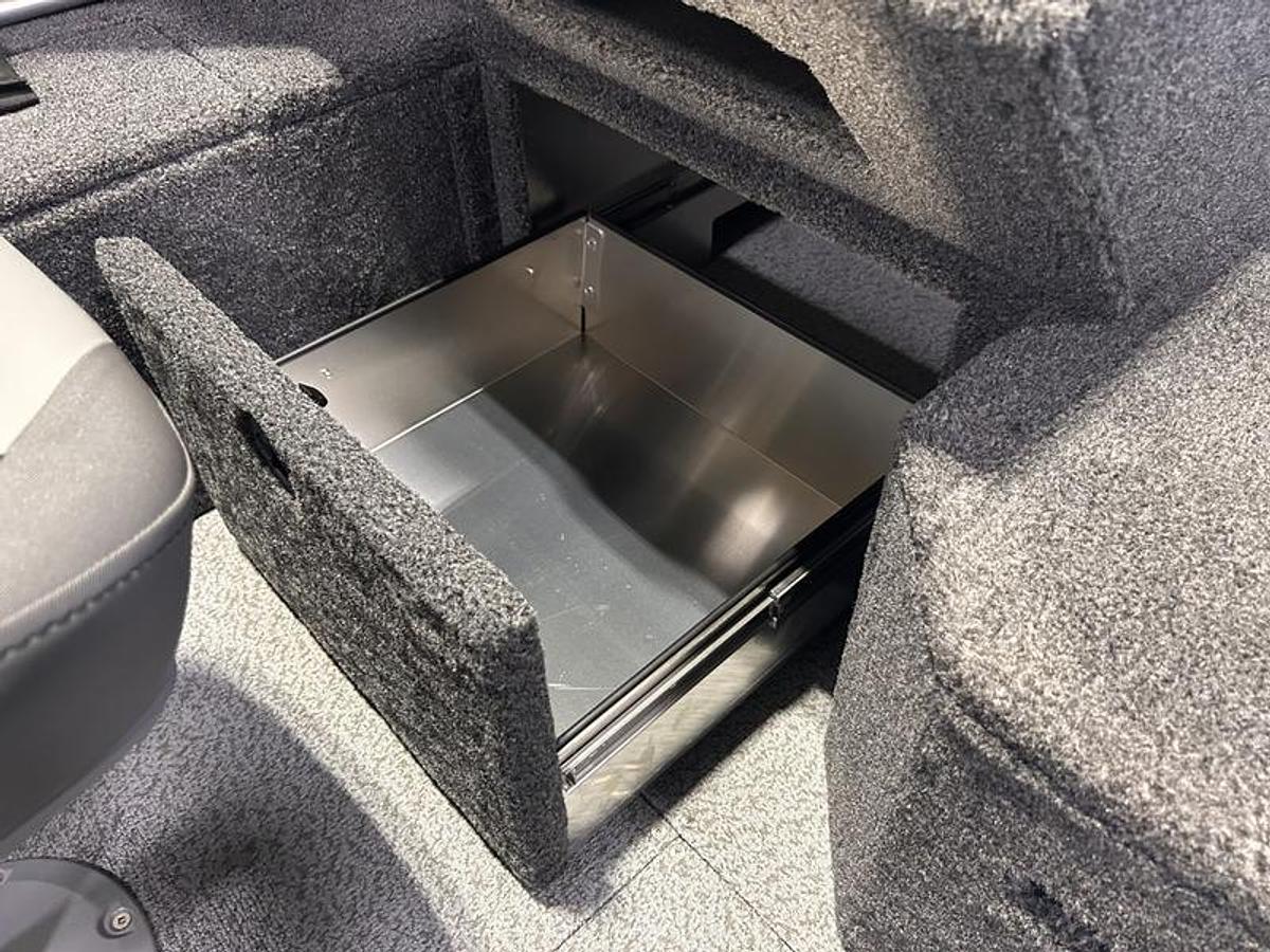 2026 Crestliner 1750 Fish Hawk Walkthrough