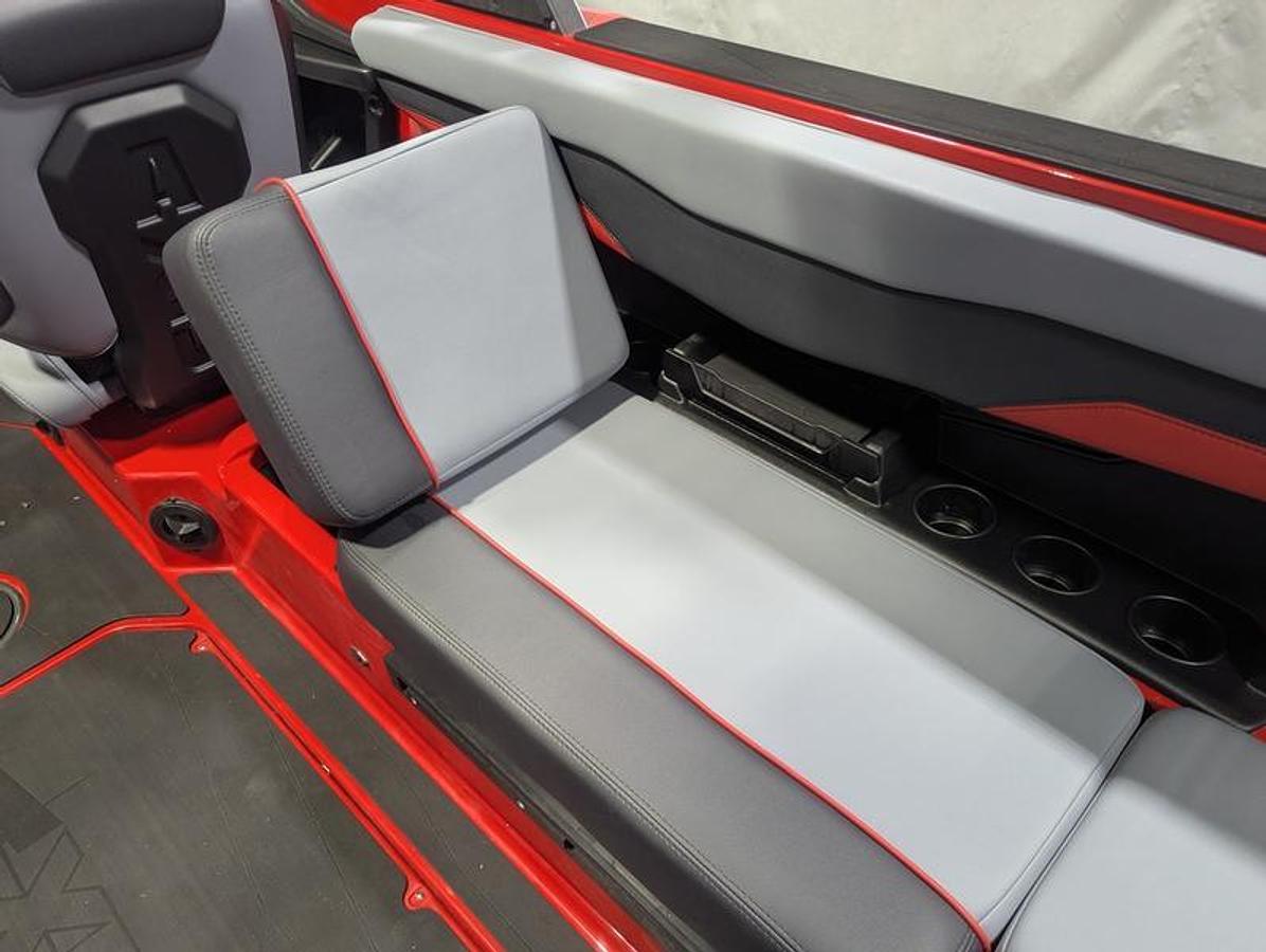 2025 Axis Wake Research T235