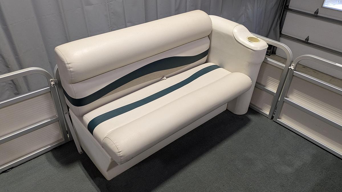 Used 2000 Sylvan 820 Elite Cruise