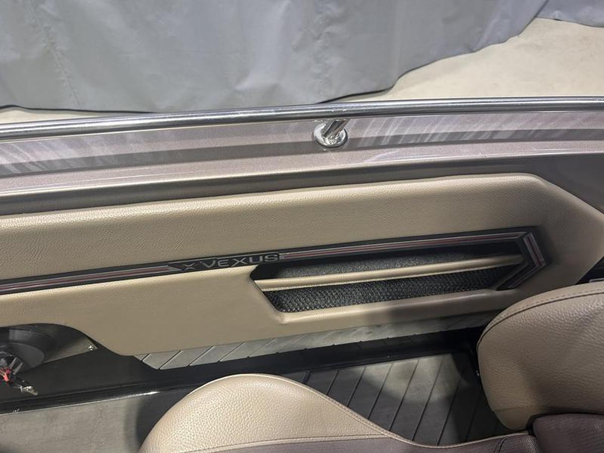 Used 2021 Vexus DVX19