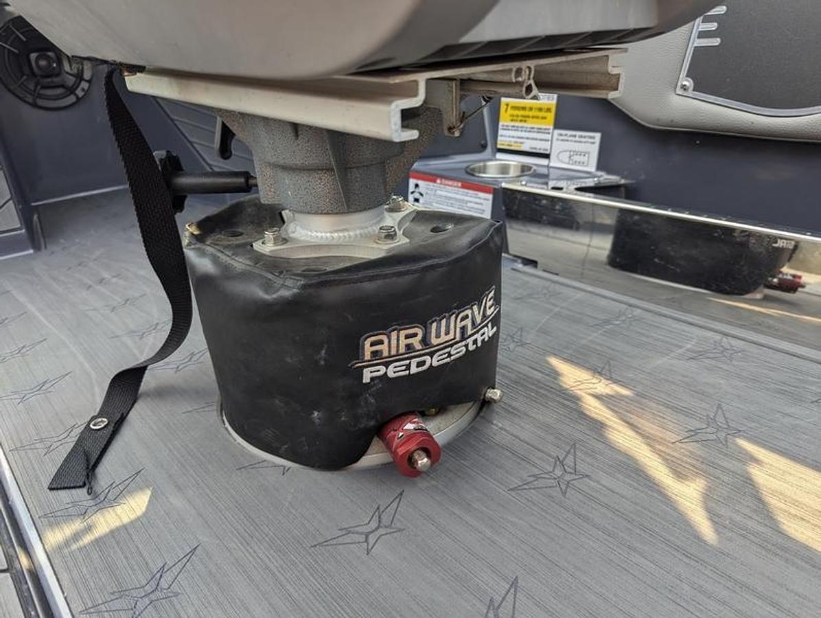 Used 2022 Vexus DVX22