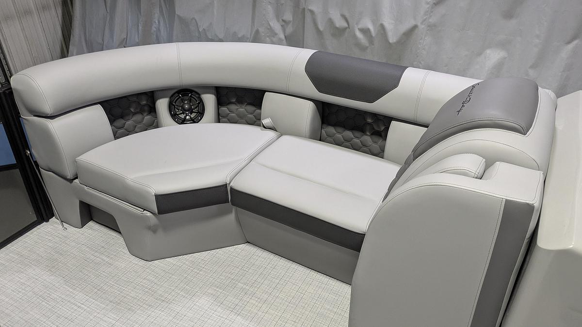 2026 South Bay 523FCR 3.0