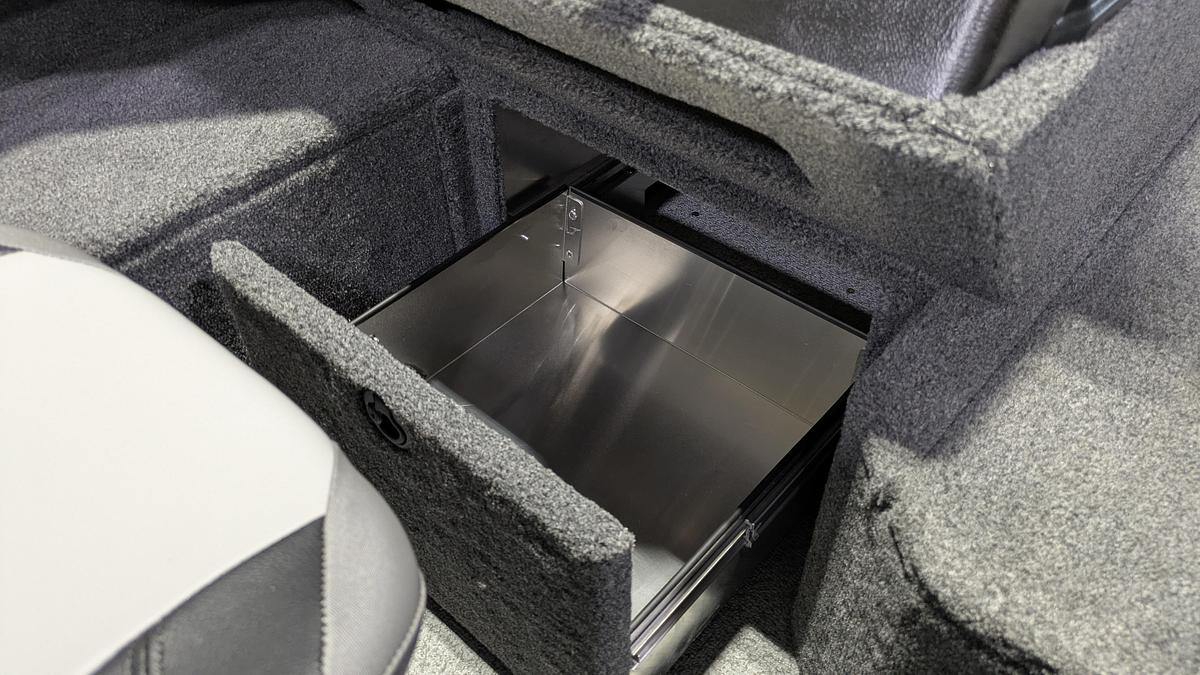 2026 Crestliner 1850 Fish Hawk Raptor Package