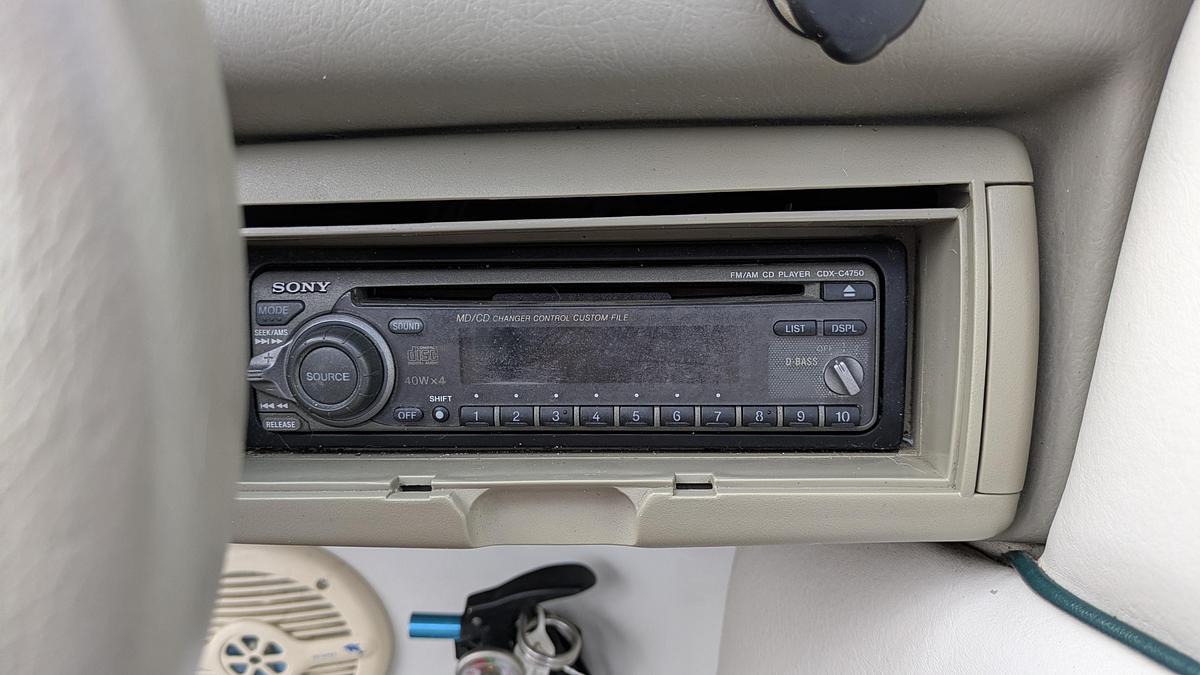 Used 2000 Crownline 205 BR