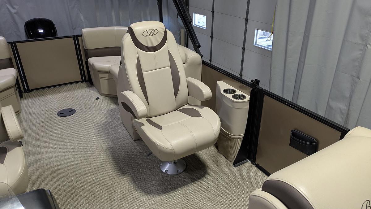Used 2024 BENTLEY Legacy 200 Navigator