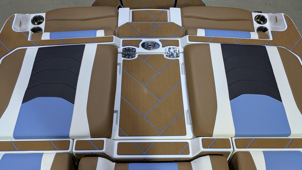 2026 Malibu Boats 23 LSV