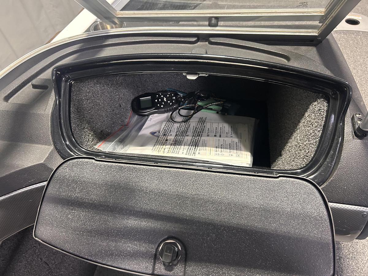 Used 2023 Crestliner 1650 Fish Hawk