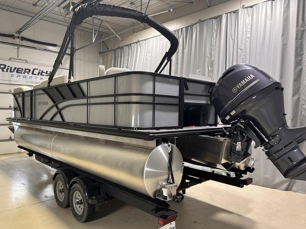 2026 Sylvan 822 Party Fish