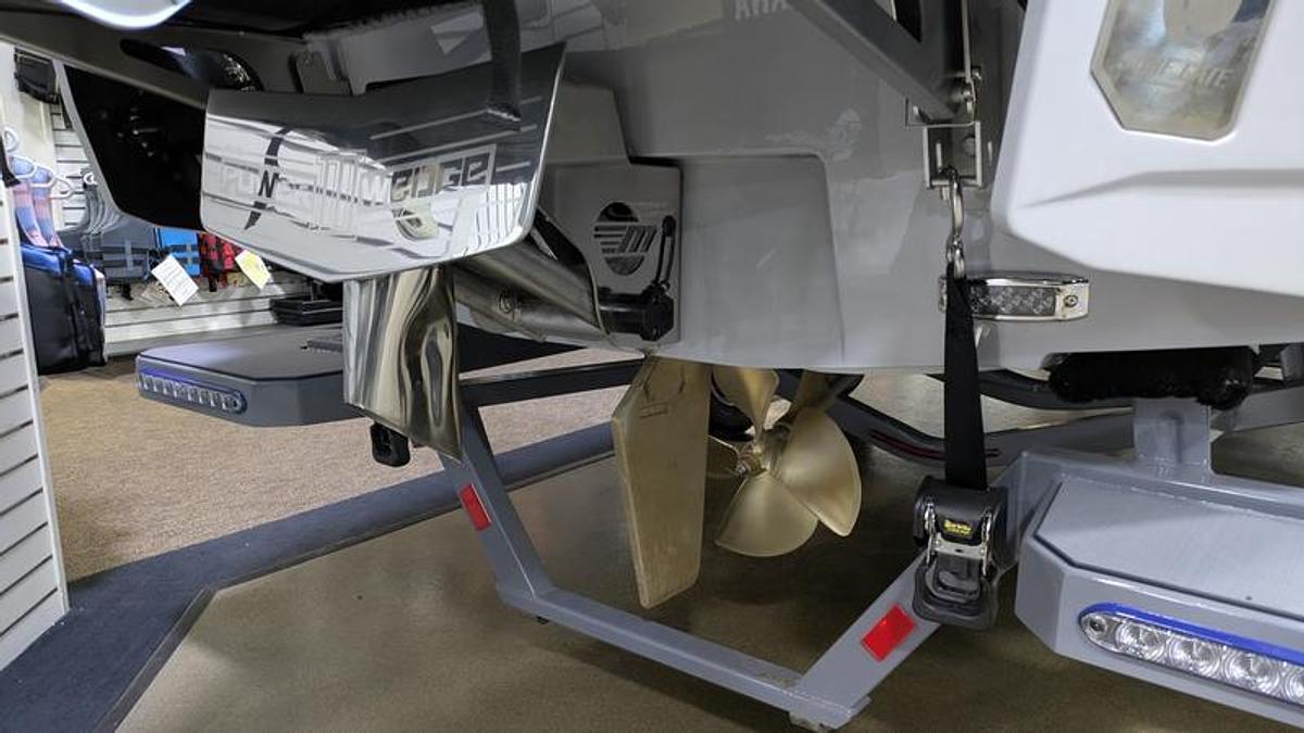 2026 Malibu Boats 25 LSV