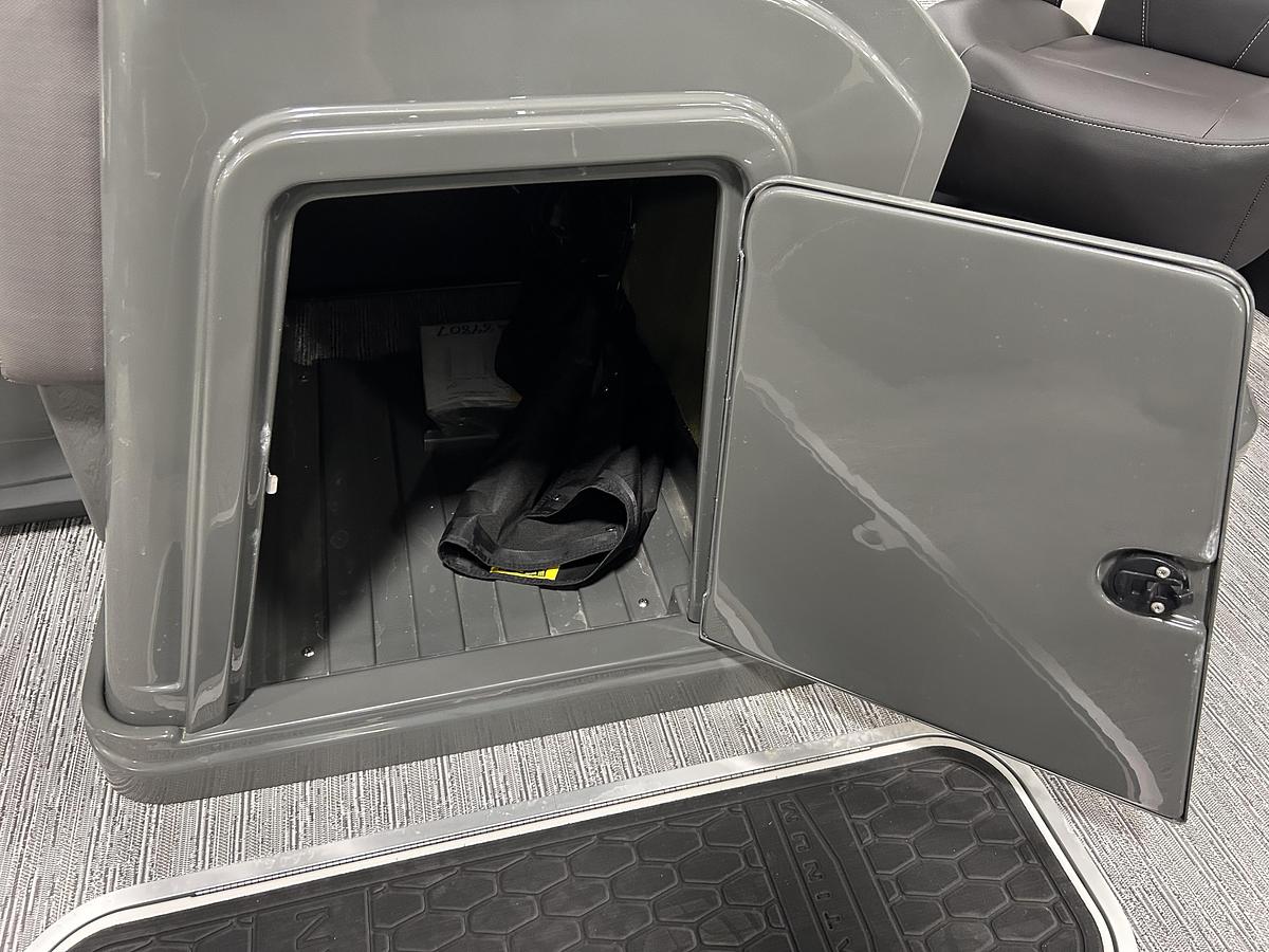 2026 Sylvan X3 Platinum Package