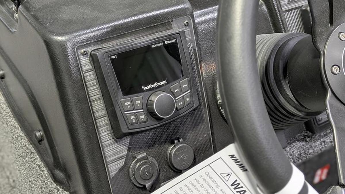 2026 Crestliner 1850 Fish Hawk