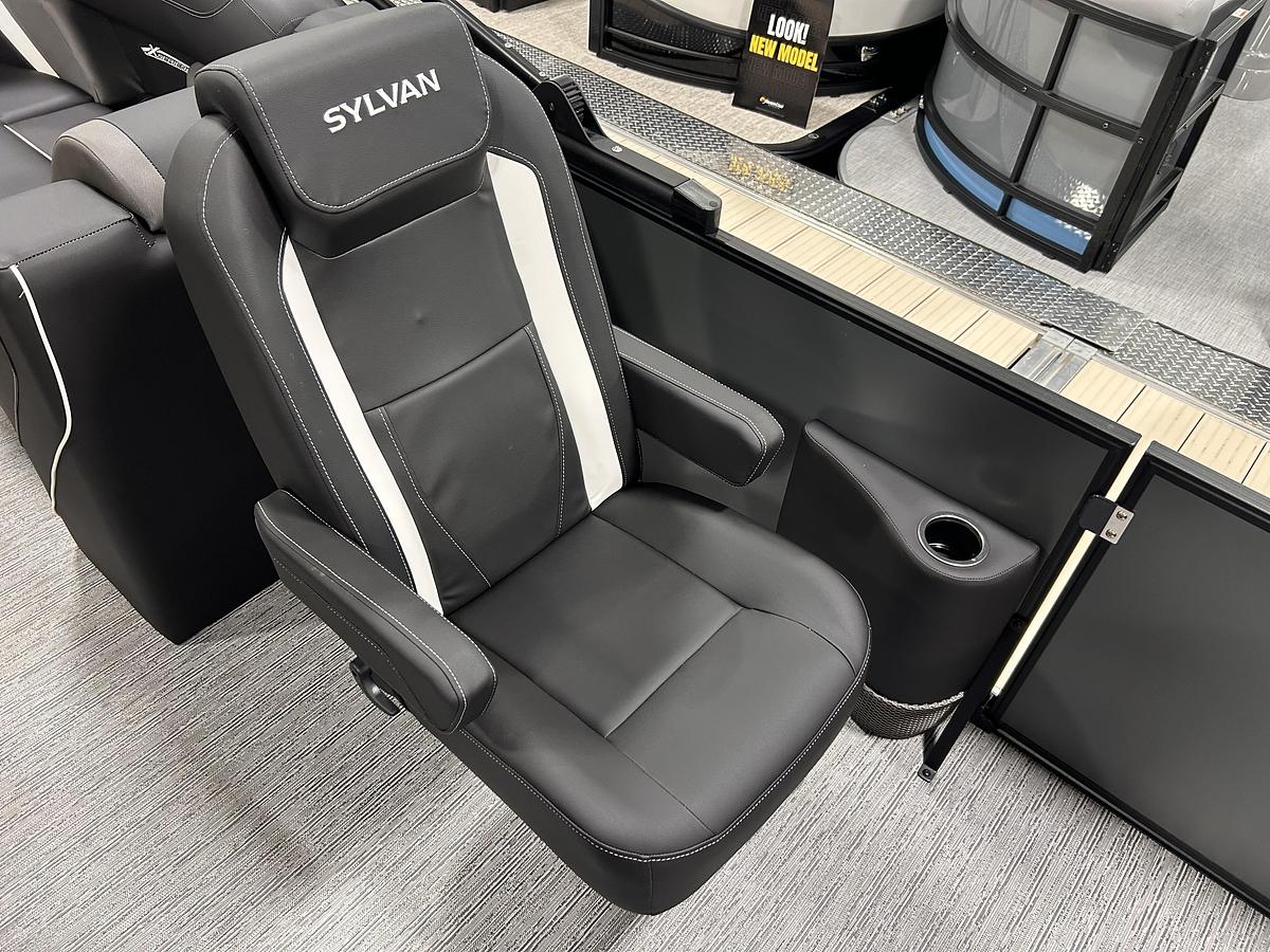 2026 Sylvan X3 Platinum Package