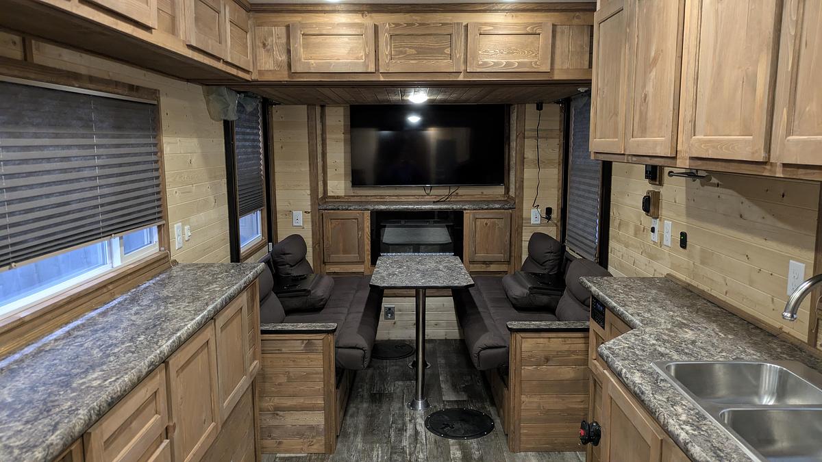 Used 2025 Ice Castle Fish Houses 8' X 21V RV