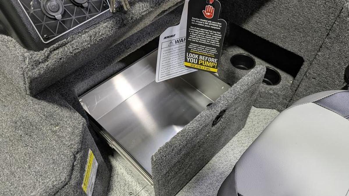 2026 Crestliner 1850 Fish Hawk