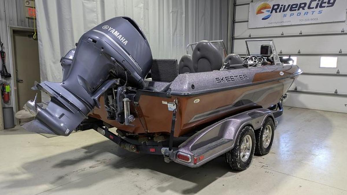 Used 2011 Skeeter WX2100