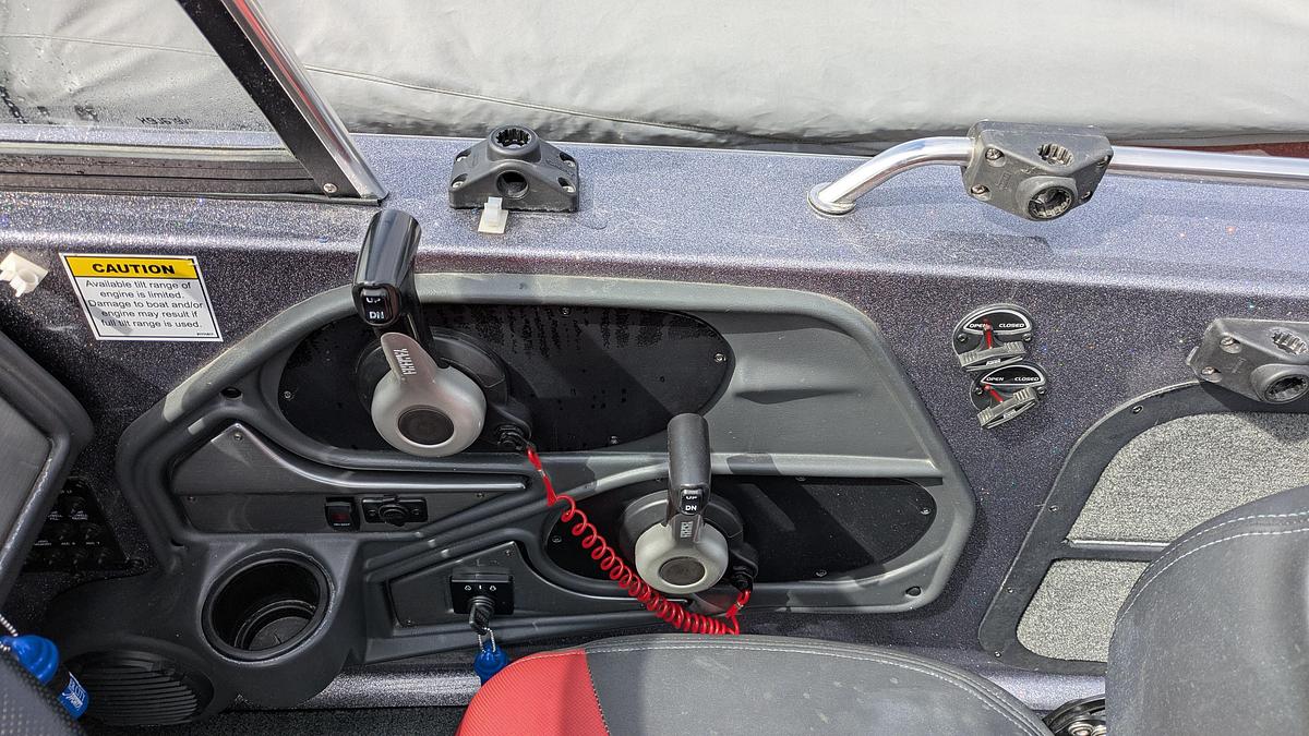Used 2017 Skeeter WX2060
