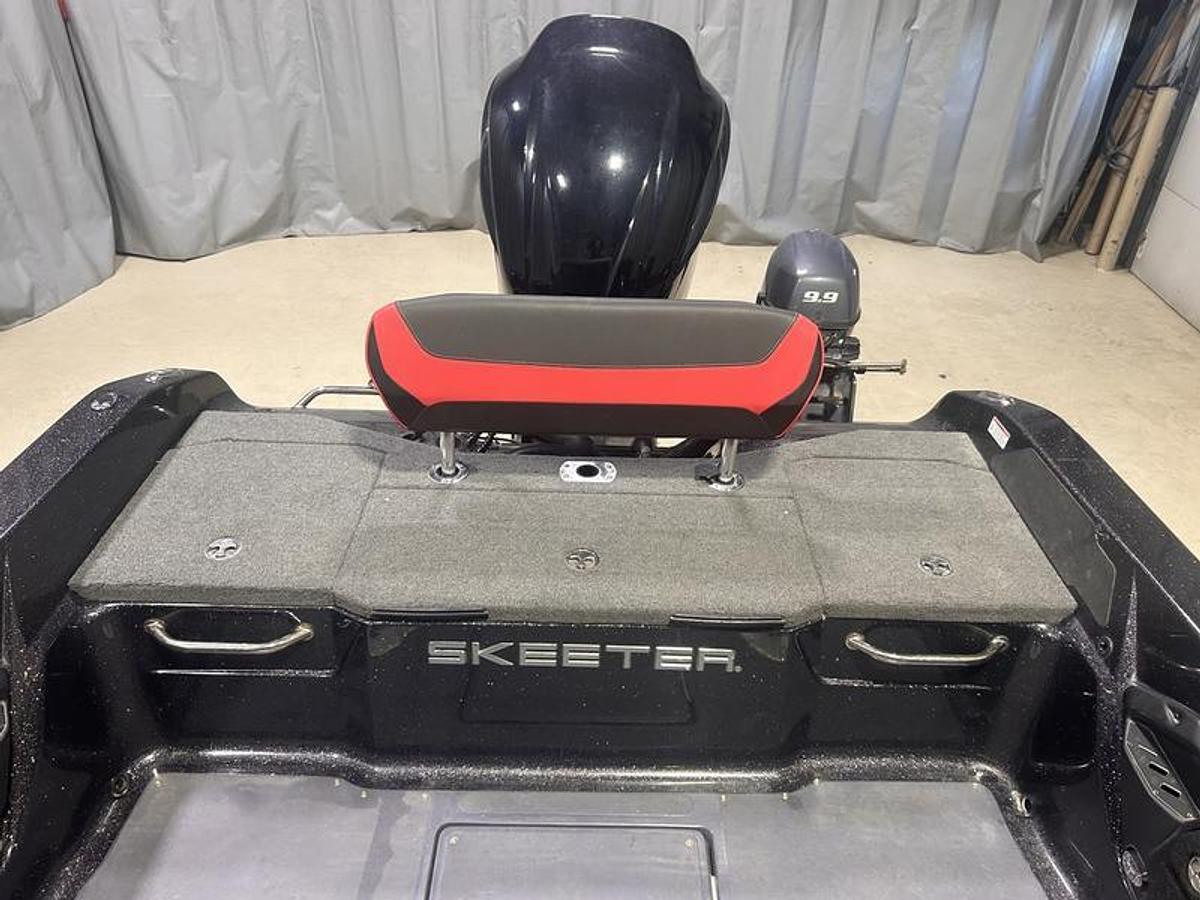 Used 2021 Skeeter WX2060