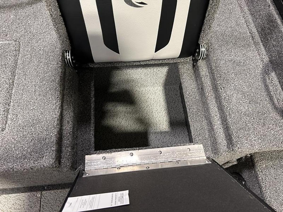 2025 Crestliner 2050 Fish Hawk