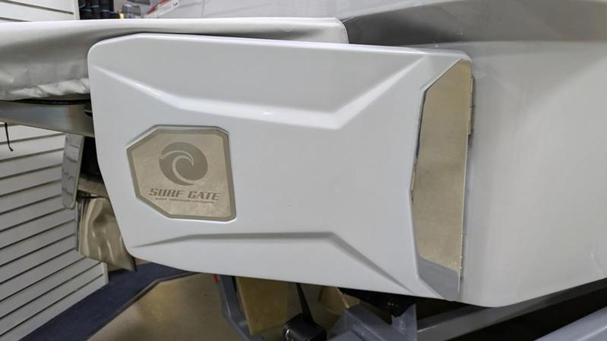 2026 Malibu Boats 25 LSV