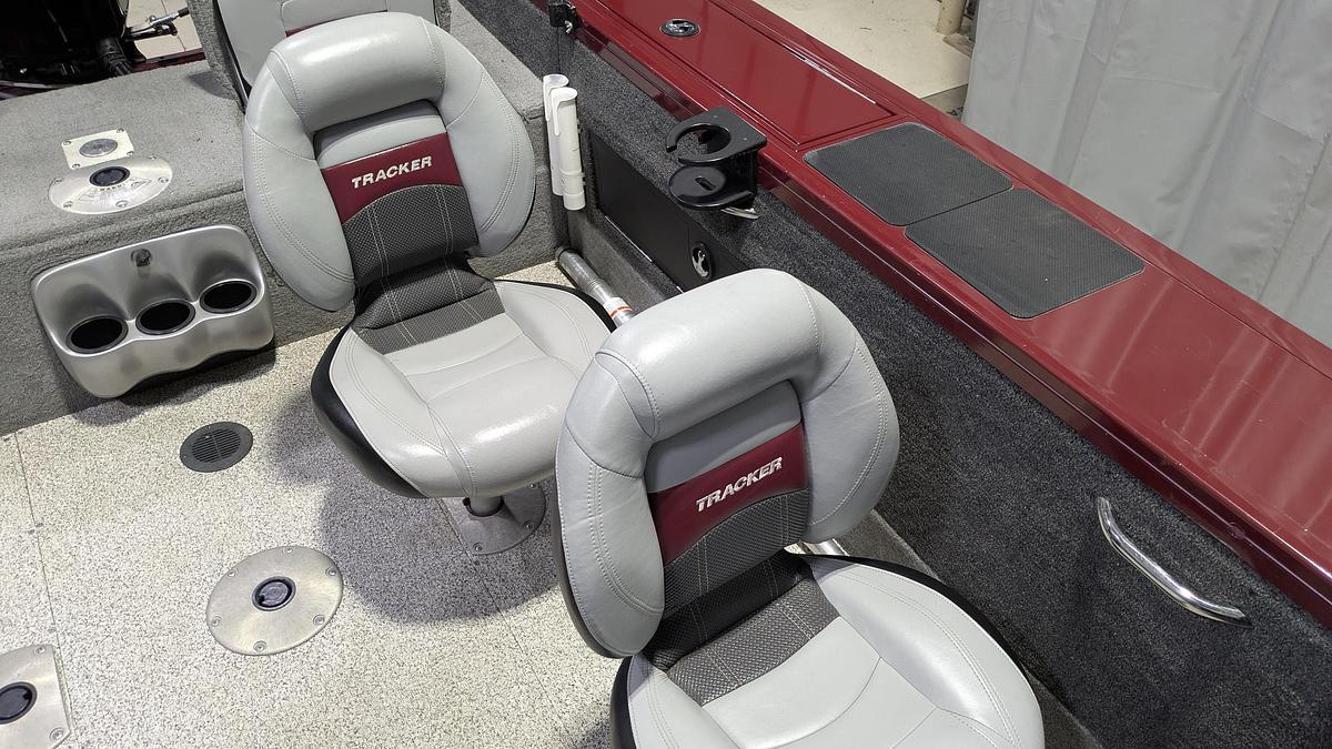 Used 2012 TRACKER Targa V18