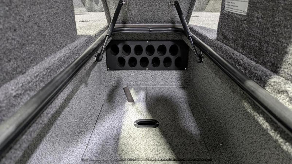 2026 Crestliner 1850 Fish Hawk