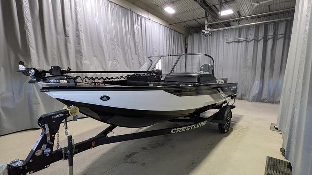 2026 Crestliner 1850 Fish Hawk