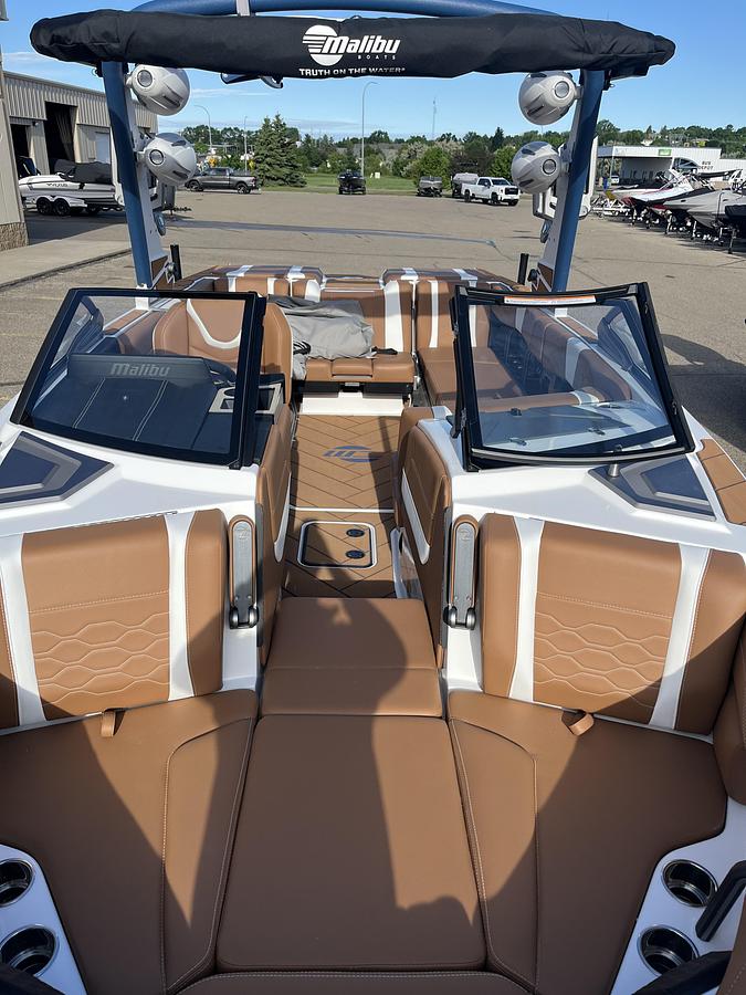 2026 Malibu Boats 23 LSV