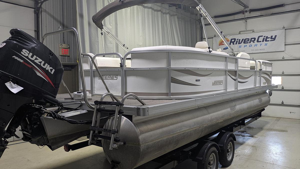 Used 2013 Weeres Legacy 240