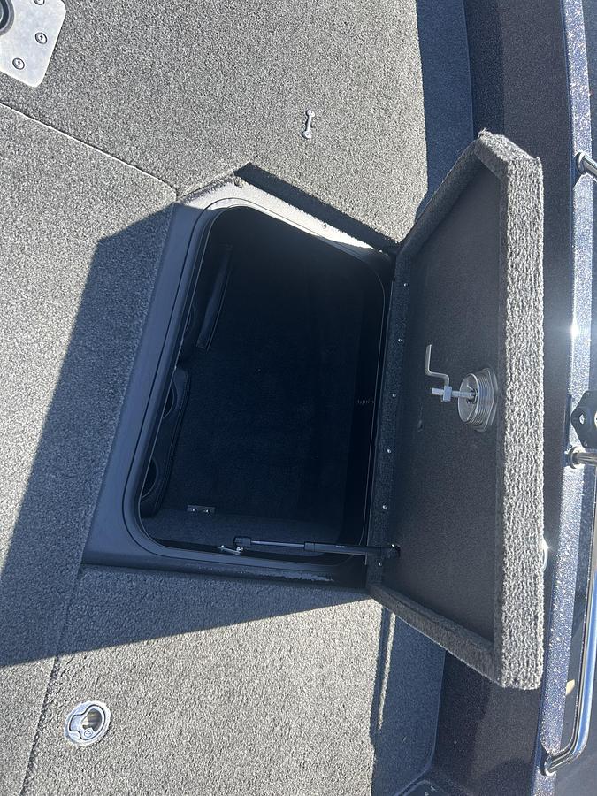 Used 2022 Skeeter WX2200