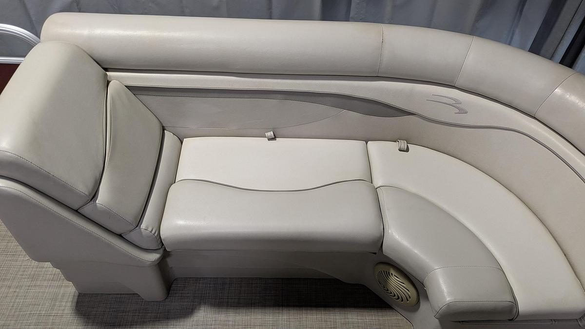Used 2016 BENNINGTON 22SX