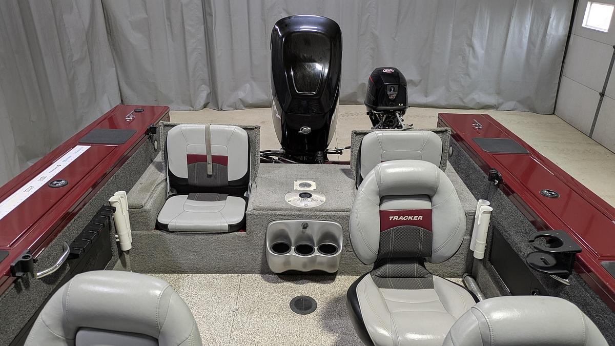 Used 2012 TRACKER Targa V18