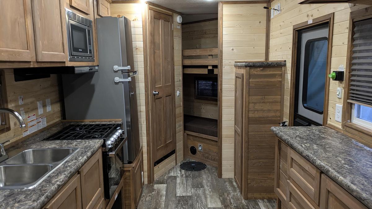 Used 2025 Ice Castle Fish Houses 8' X 21V RV