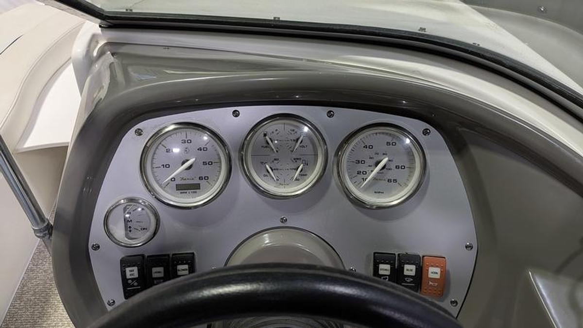 Used 2013 Rinker Captiva 186 FS BR