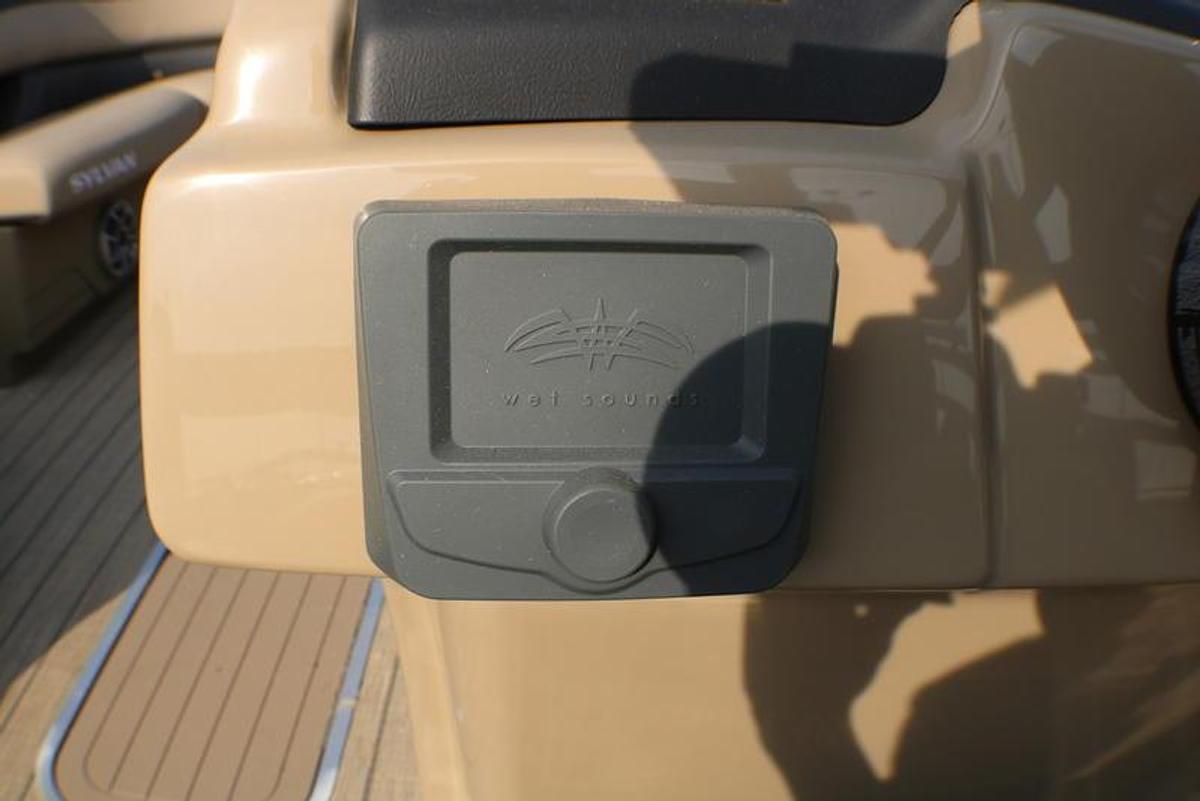 2025 Sylvan L3 Party Fish