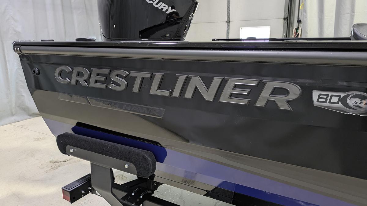 2026 Crestliner 2050 Fish Hawk WT Raptor Package