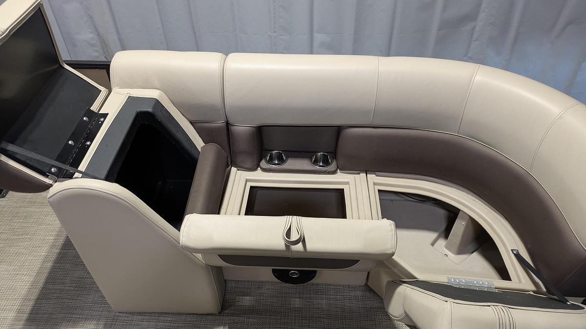 Used 2024 BENTLEY Legacy 200 Navigator