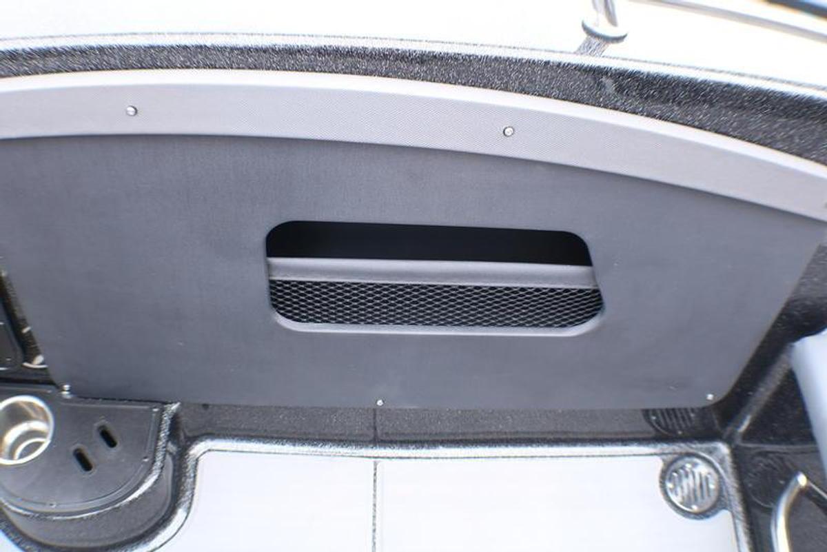 2024 Triton Boats 206 Allure