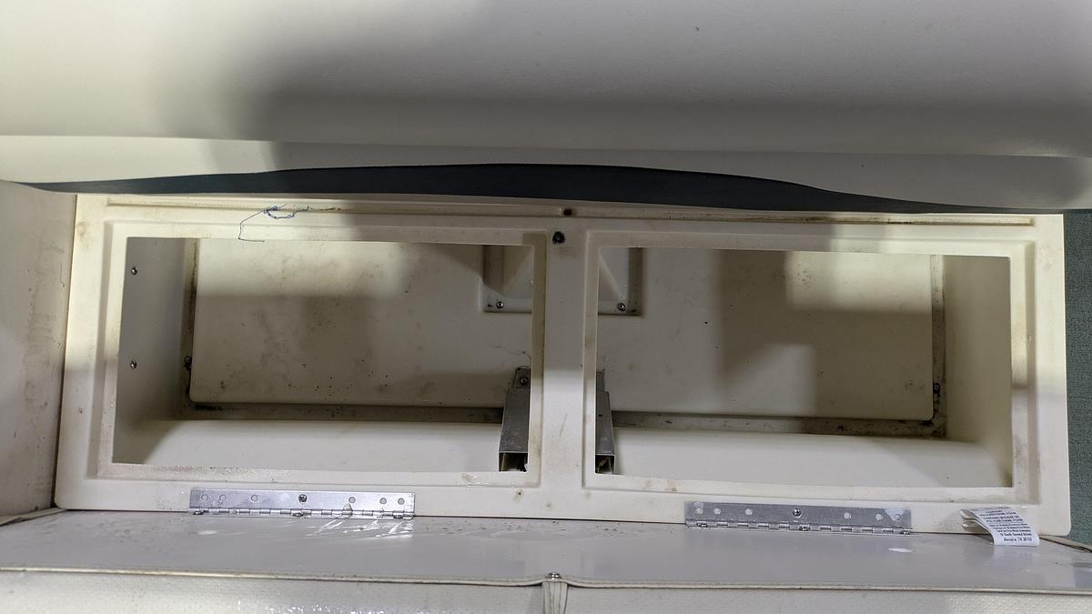 Used 2000 Sylvan 820 Elite Cruise