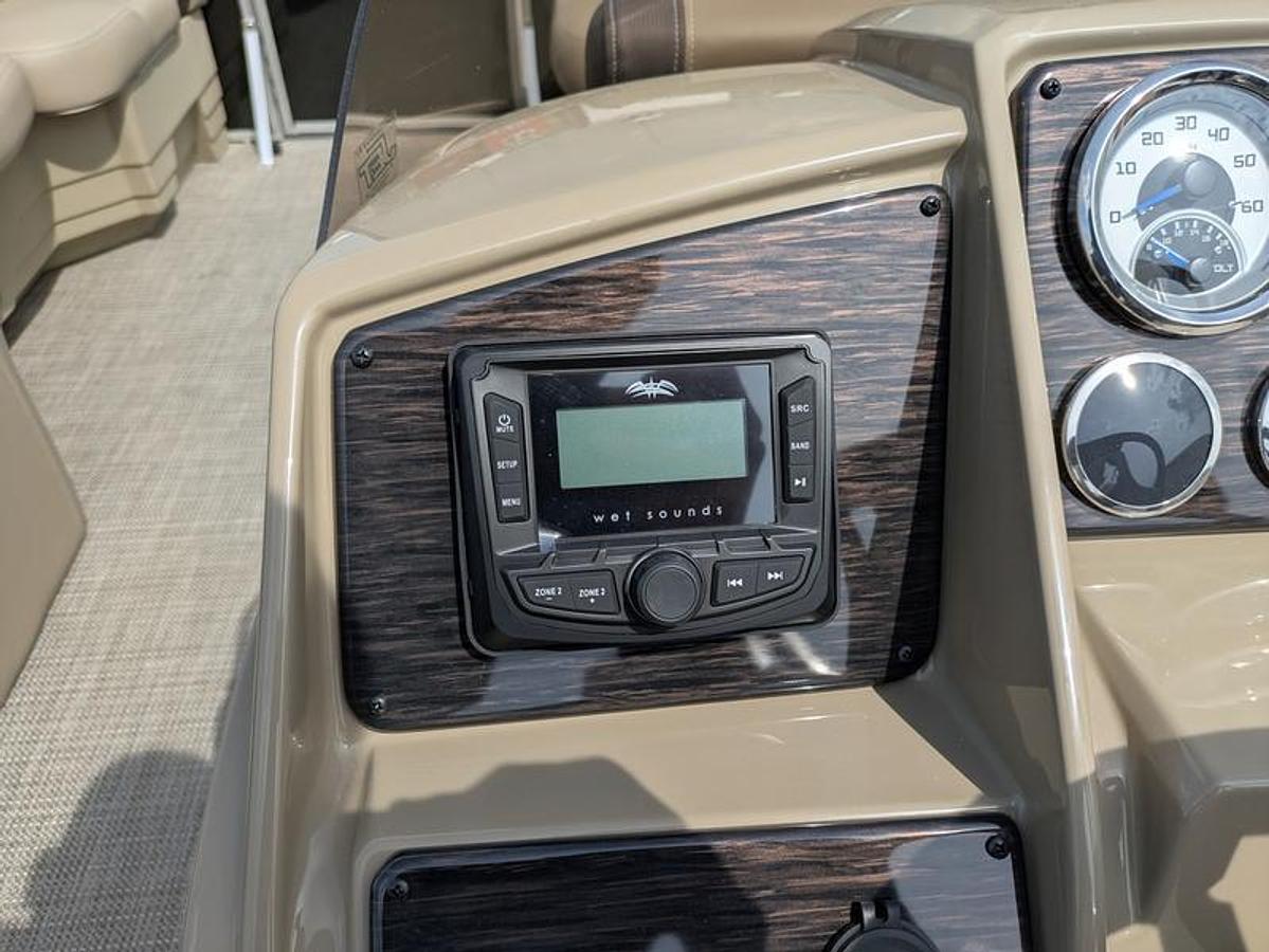 2025 Sylvan MIRAGE 822 CLZ