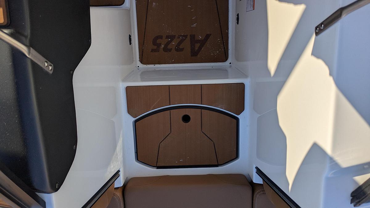 2025 Axis Wake Research A225