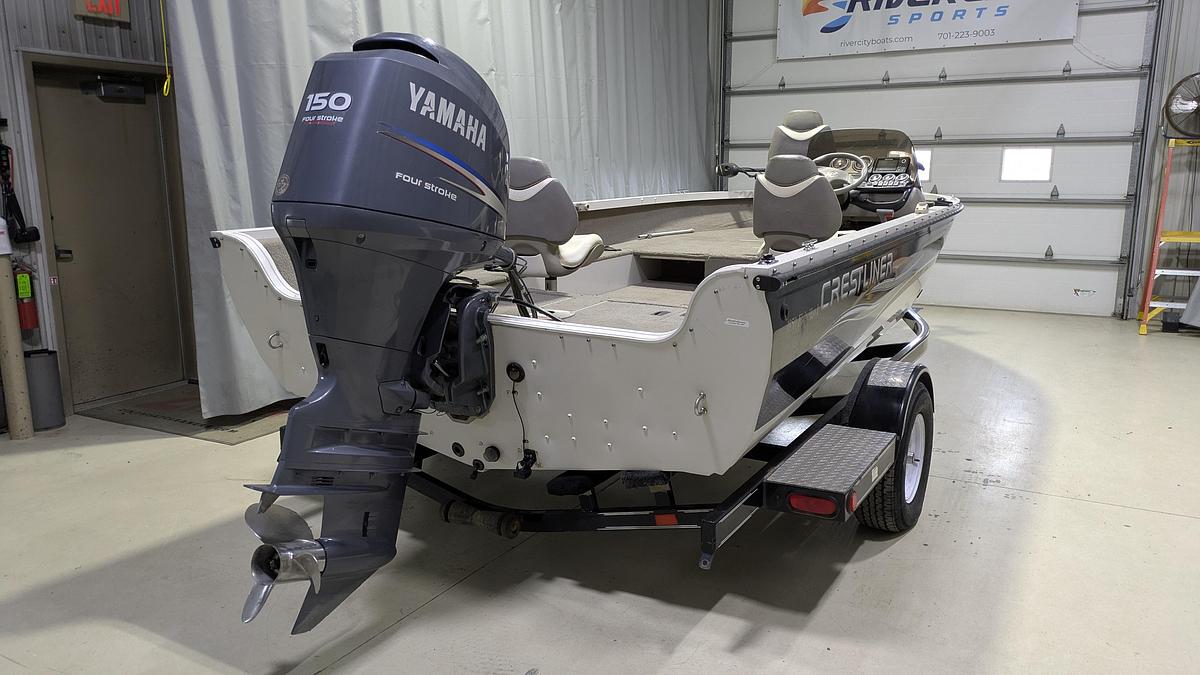 Used 2004 Crestliner 1850 Fish Hawk SC