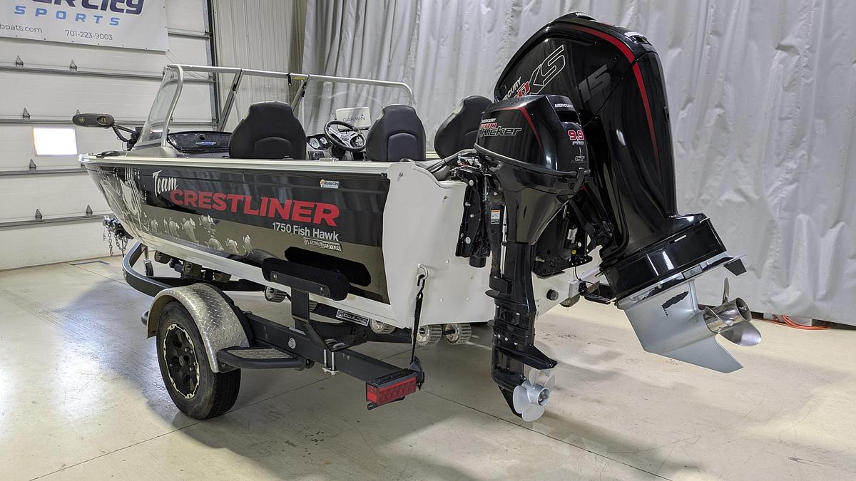 Used 2018 Crestliner 1750 Fish Hawk WT