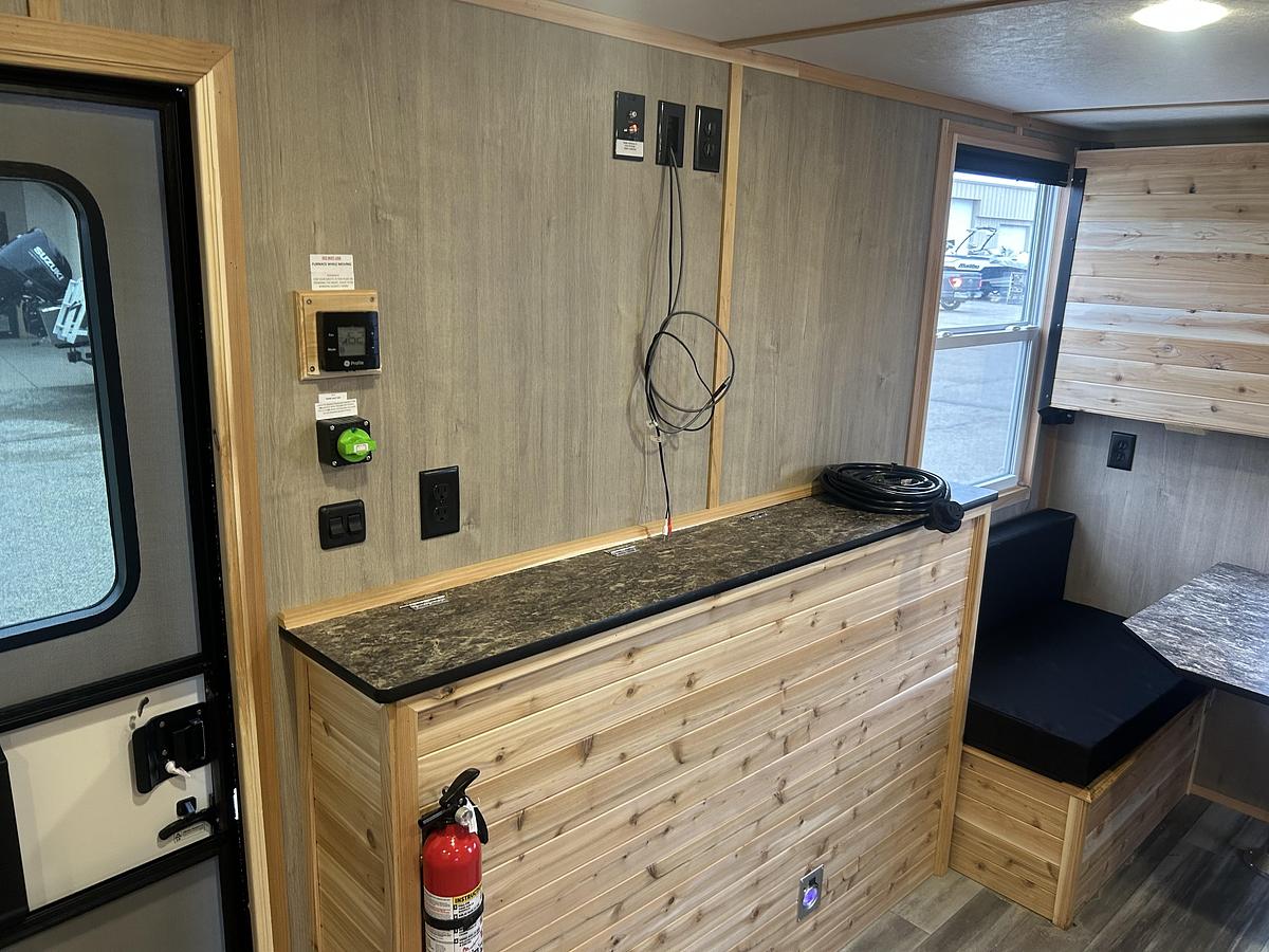 2027 Ice Castle Fish Houses 8' X 14V SPORTER